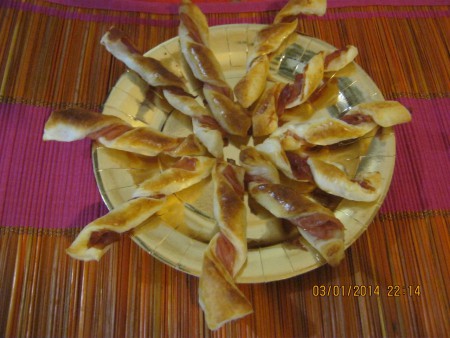 stuzzichini con  prosciutto cotto e speck